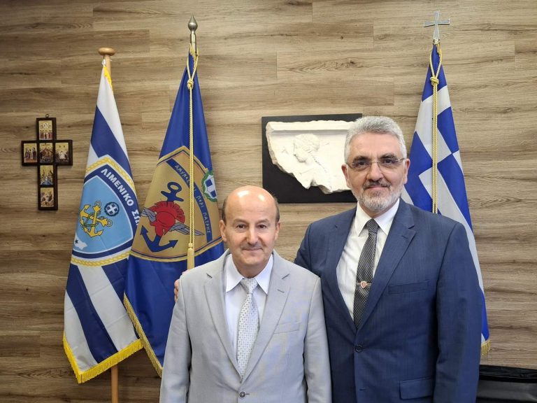 Αποχώρηση της Ηγεσίας